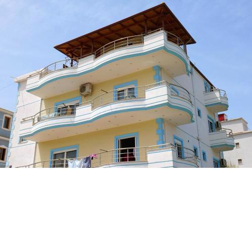 Kristal Apartments
