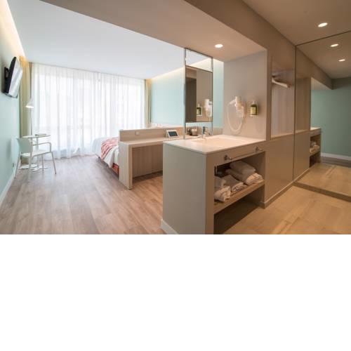Kubic Athens Smart Hotel