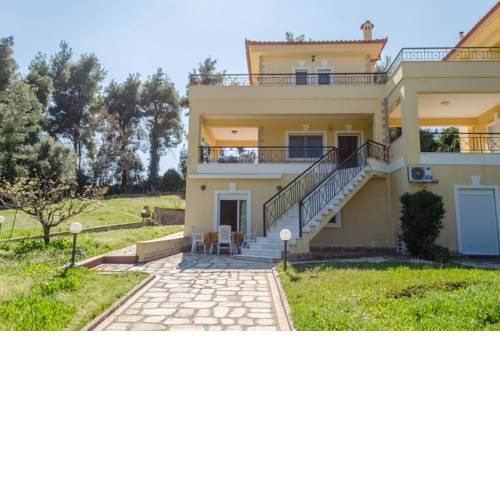 Kyrana Apartments