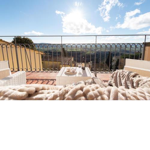 La Balconata - Together in Tuscany