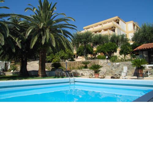 La Calma Hotel