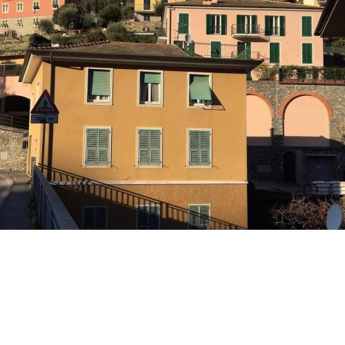 La casa sul ponte: spacious apartment in Zoagli
