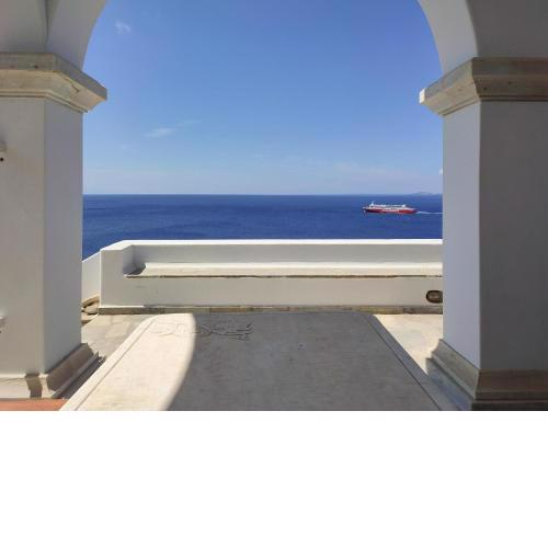 La Chapelle Est in Tinos