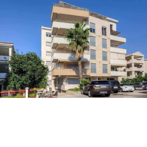 La Familia Apartment