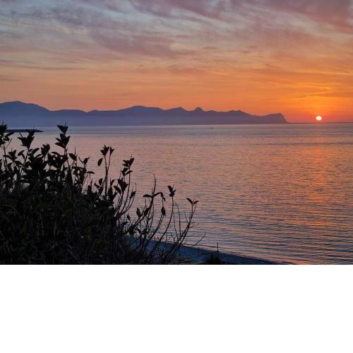 LA FINESTRA SUL MARE