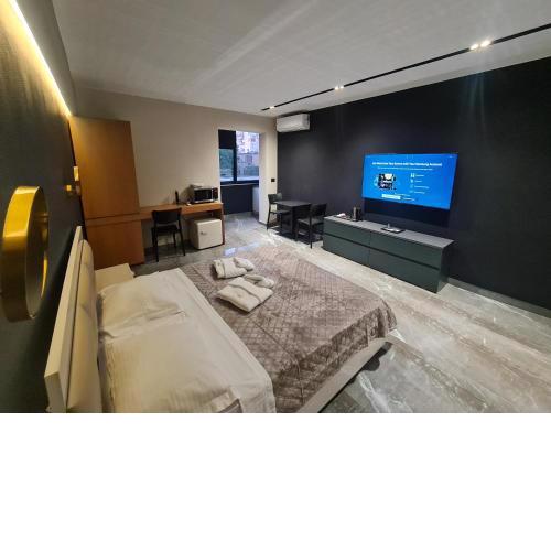 La Mirage Apartment 03