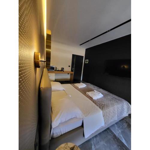 La Mirage Apartment 04