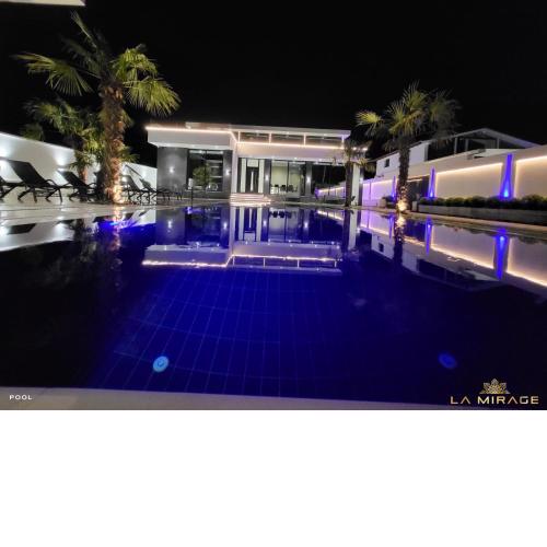 La Mirage Villa