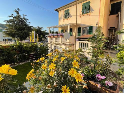 "La Moggia Guest House"
