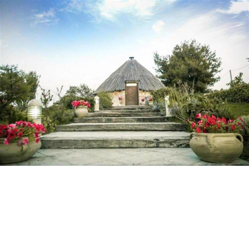 La Pinnetta With Pool - Happy Rentals