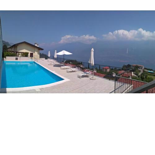 La Quiete 31 Lake View Apartment by Gardadomusmea