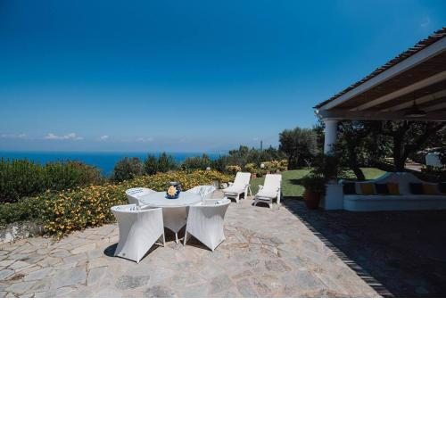 La Rosinella - Exclusive Views & Location