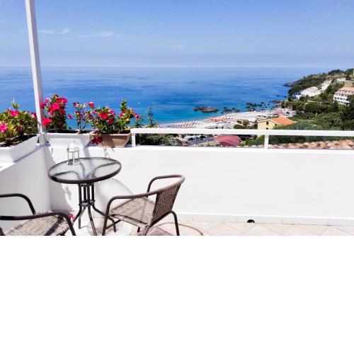 LA TERRAZZA stella del mare