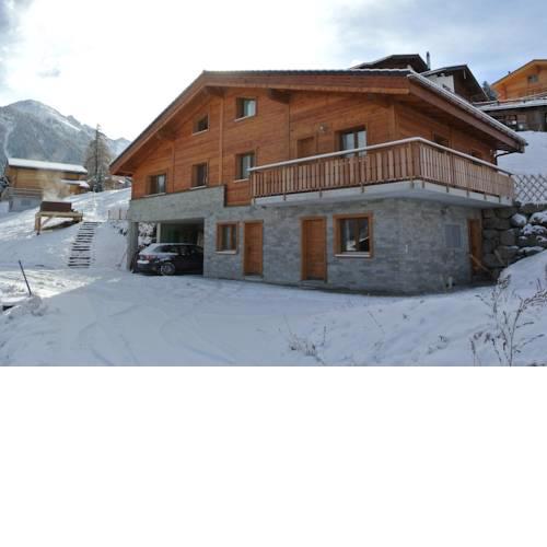 La Tzoum'hostel