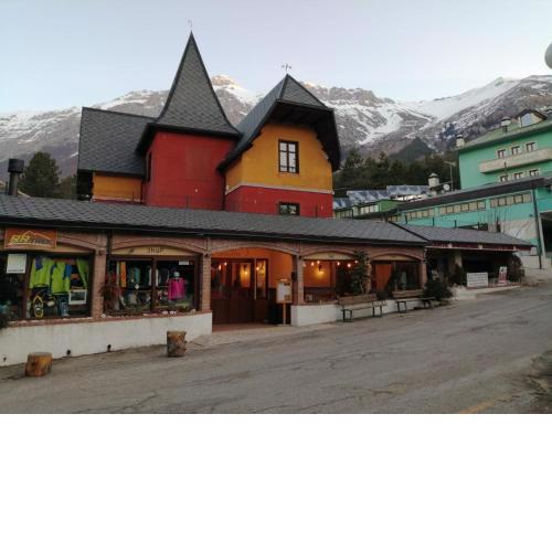 La Villetta Food & Drink