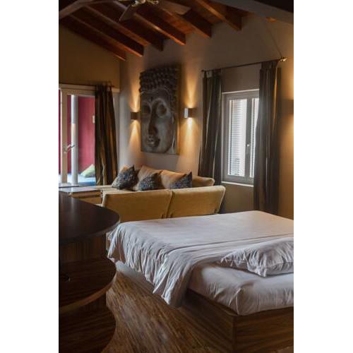 LAC Hotel Suites