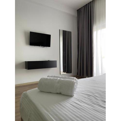 Ladi Rooms