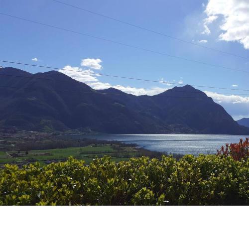 Lago d'Iseo Casetta Amorini, con vista e terrazzo