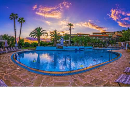 Lagomandra Hotel and Spa