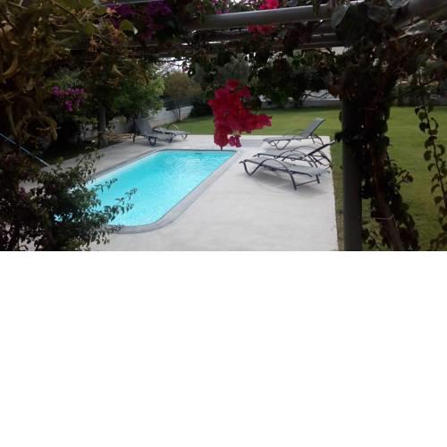 Lagonissi Residence