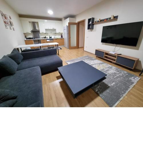 Lake view, 2+1, close to metrobus and malls
