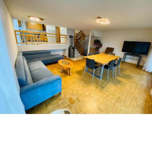 Lake View Apartment - 12
