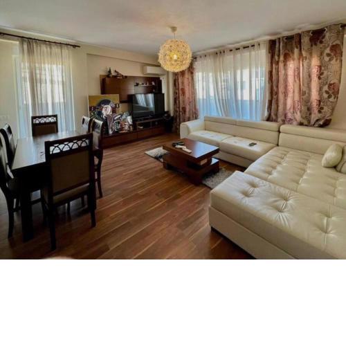 Lake View Apartment