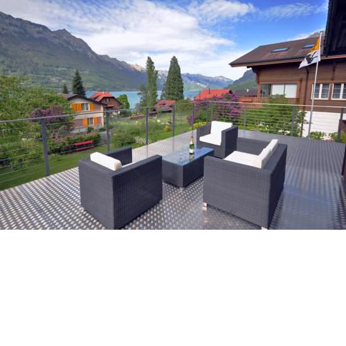 Lake View Chalet