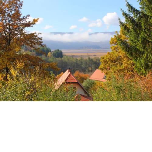 Lake View Holiday Home