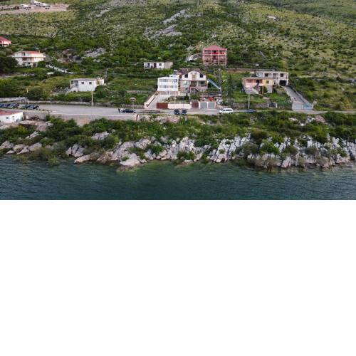 LakeFront House