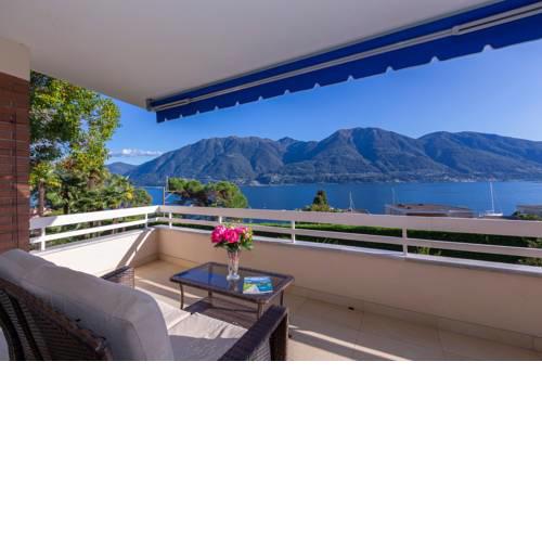 Lakeside Apartment