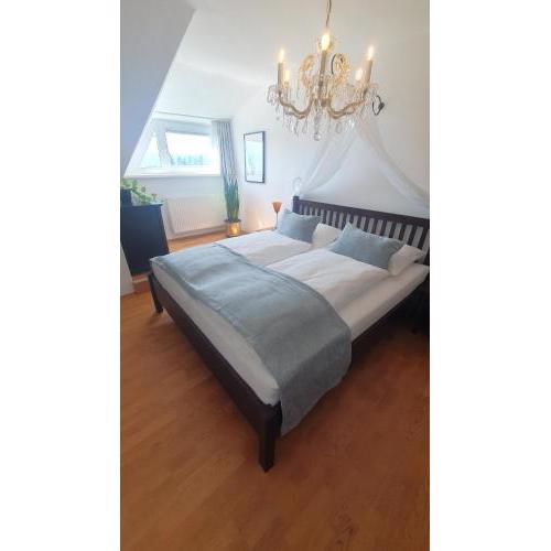 Lakeside Hills - Classic Room