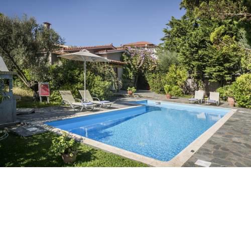 Lakithra Villa Sleeps 4 Pool Air Con WiFi