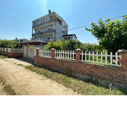 Lalzi Rental apartments