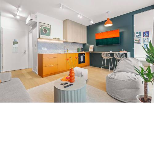 LAM Orange AC - Balcony