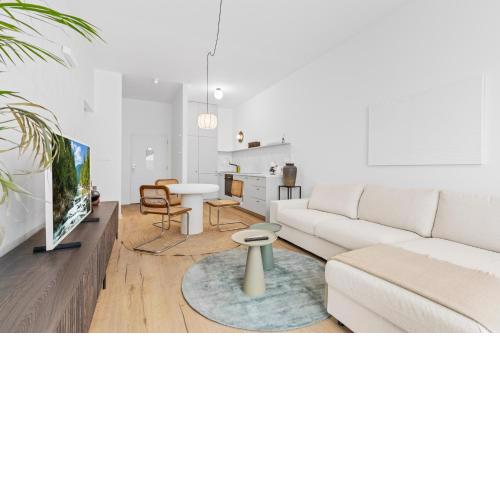 LAM Serenity Free Parking - Balcony