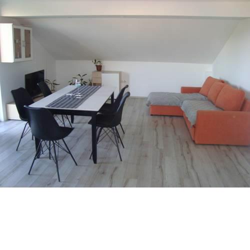 Lana Apartment