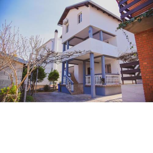 Lana apartment