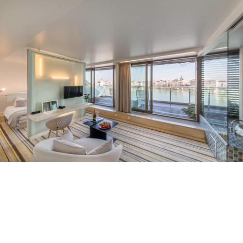 Lanchid 19 Design Hotel