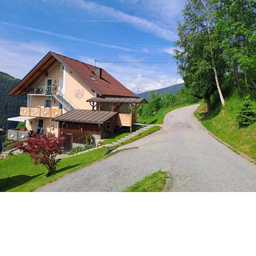 Landgut DIE AUSZEIT - Erholung am Berg 1300m
