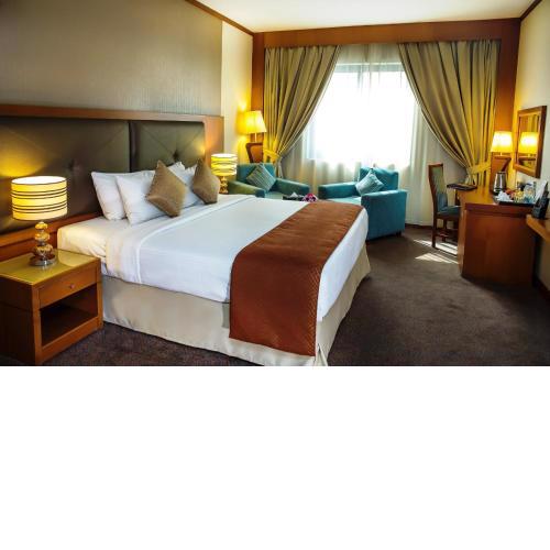 Landmark Summit Hotel