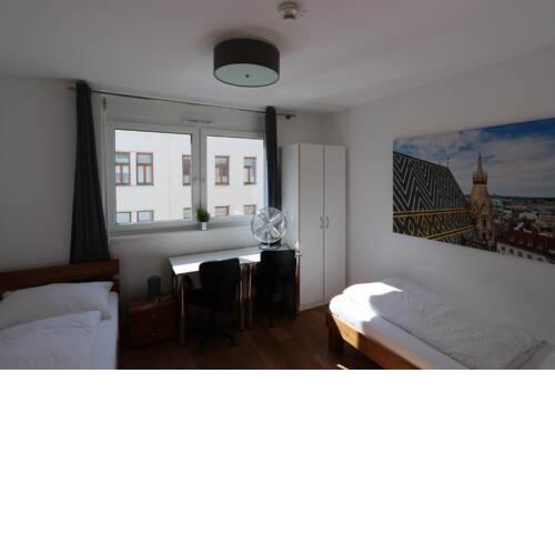 Langzeit-Special: Neues 4er Apartment mit Balkon