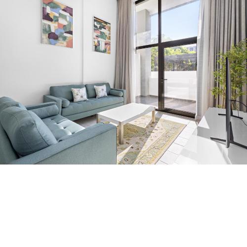 Large 1BR apartment with a Study in JVC!