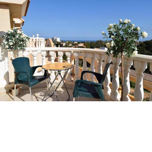 Large 3 Bedroom Family house in La Zenia