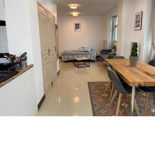 Large and unique souplex 60sqm, well located