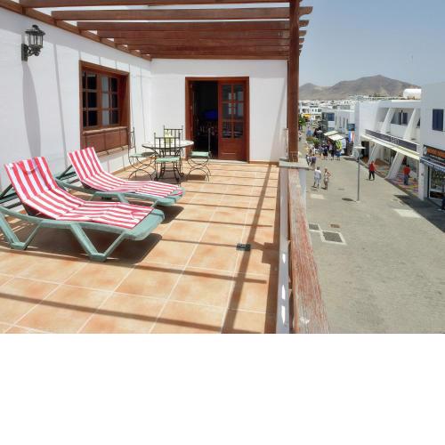Large appartment with seaview in the center of Playa Blanca, near the sea