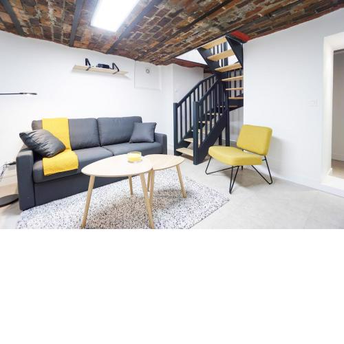 Large Apt Near Champ De Mars