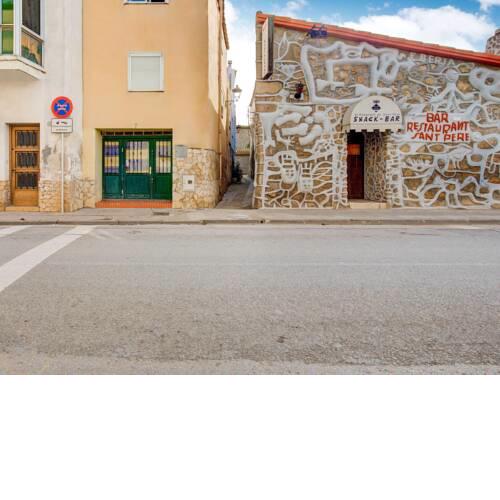 Large linked holiday home in the center of Sant Pere Pescador