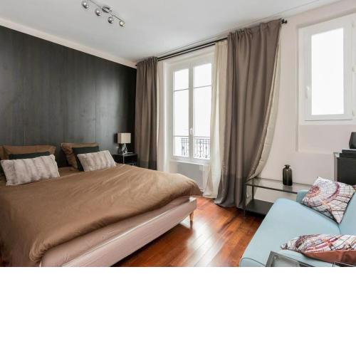 Large Modern Studio close to the Eiffel Tower and Paris Highlights