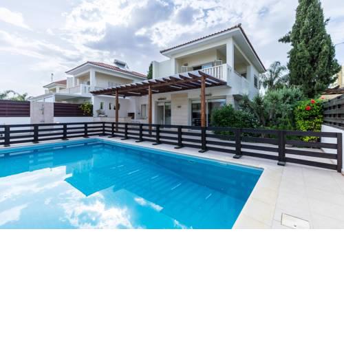 Larnaca Bay villa